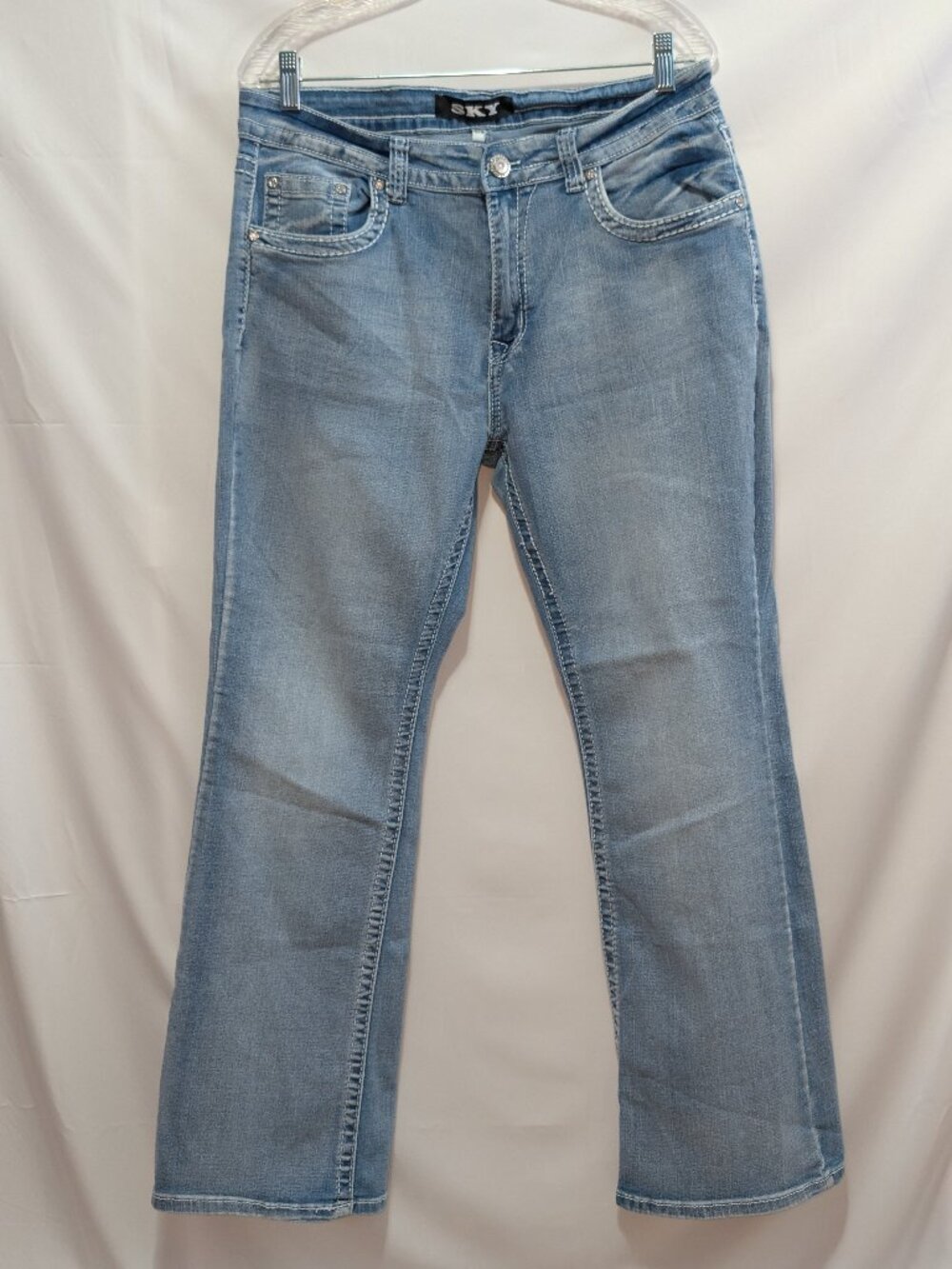 SKY PREMIUM COLLECTION Heavy Rhinestone Western Aztec FLARE WMN SZE 15/16 Jeans